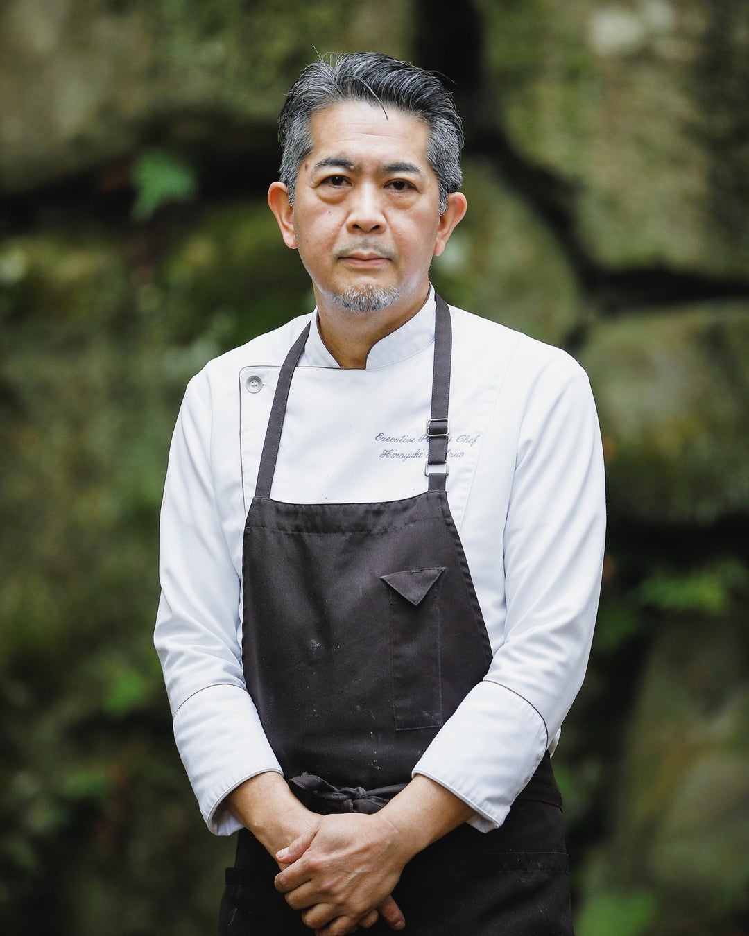 Executive Pastry Chef Hiroyuki Matsuo, who trained at luxury hotels in Kansai, has created numerous innovative sweets over more than 40 years, drawing on his solid skills and rich sensibility. He is also dedicated to mentoring the next generation, with many of his students thriving across Japan. Renowned as a confectioner, he has received high praise for his display work and intricate sugar art, earning multiple awards. At Aman Kyoto, the signature afternoon tea features delicate Western-style confections that beautifully reflect the seasons, offering a visually stunning and delightful experience.