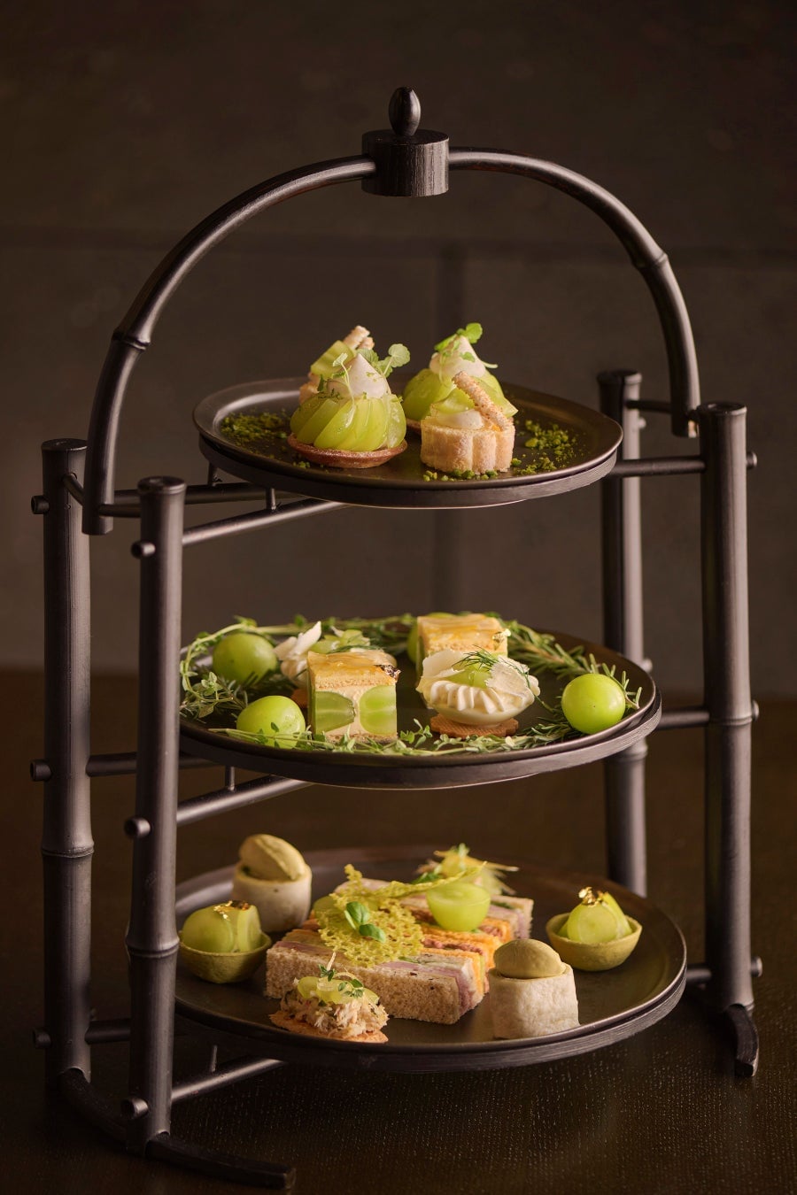 Autumn Desserts Debut at Aman Tokyo Featuring Shine Muscat from Yamanashi