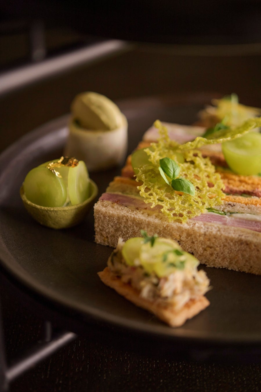 Autumn Desserts Debut at Aman Tokyo Featuring Shine Muscat from Yamanashi
