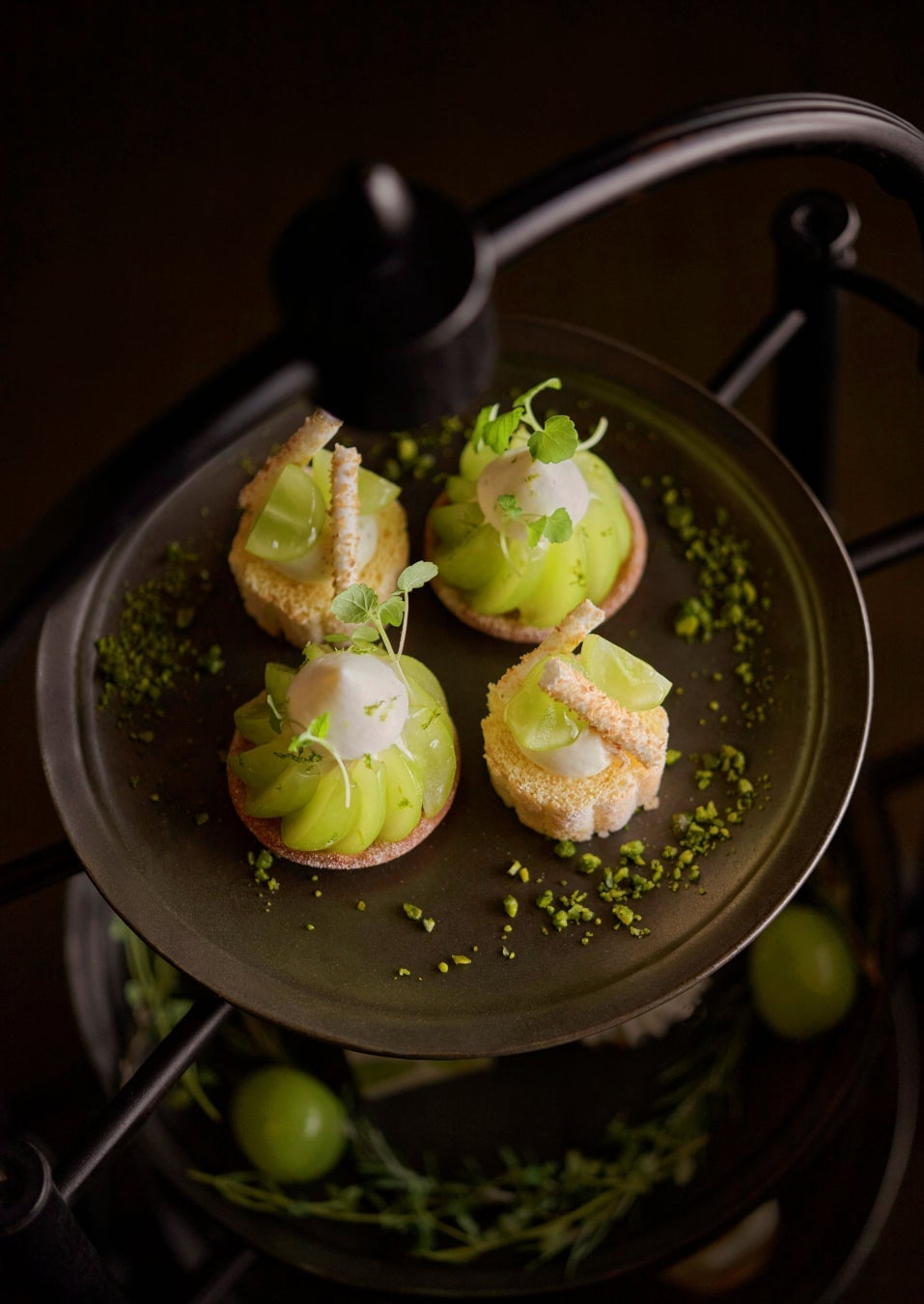 Autumn Desserts Debut at Aman Tokyo Featuring Shine Muscat from Yamanashi