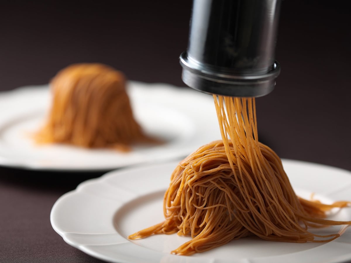 Indulge in Kasama chestnuts with freshly squeezed Mont Blanc.