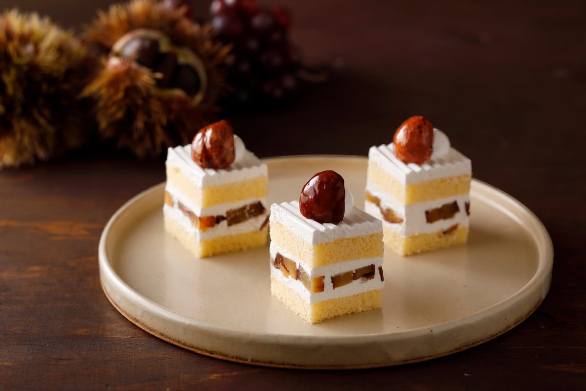 Autumn Sweets Buffet at Hotel New Otani Tokyo Featuring Chestnuts and Grapes