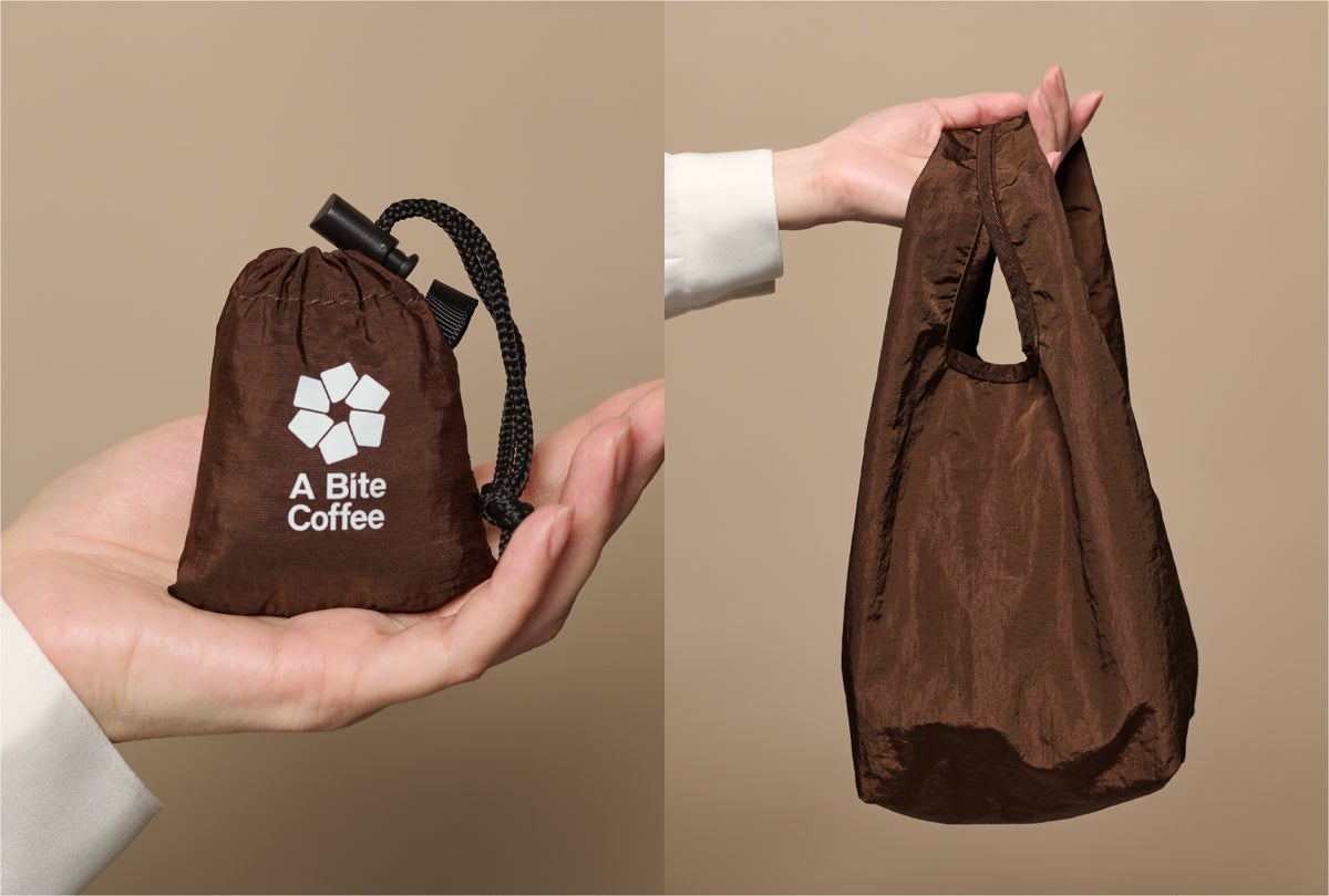 Limited-time opening celebration! Receive a brand-original eco-bag with a purchase of ¥3,240 (tax included) or more starting on opening day.