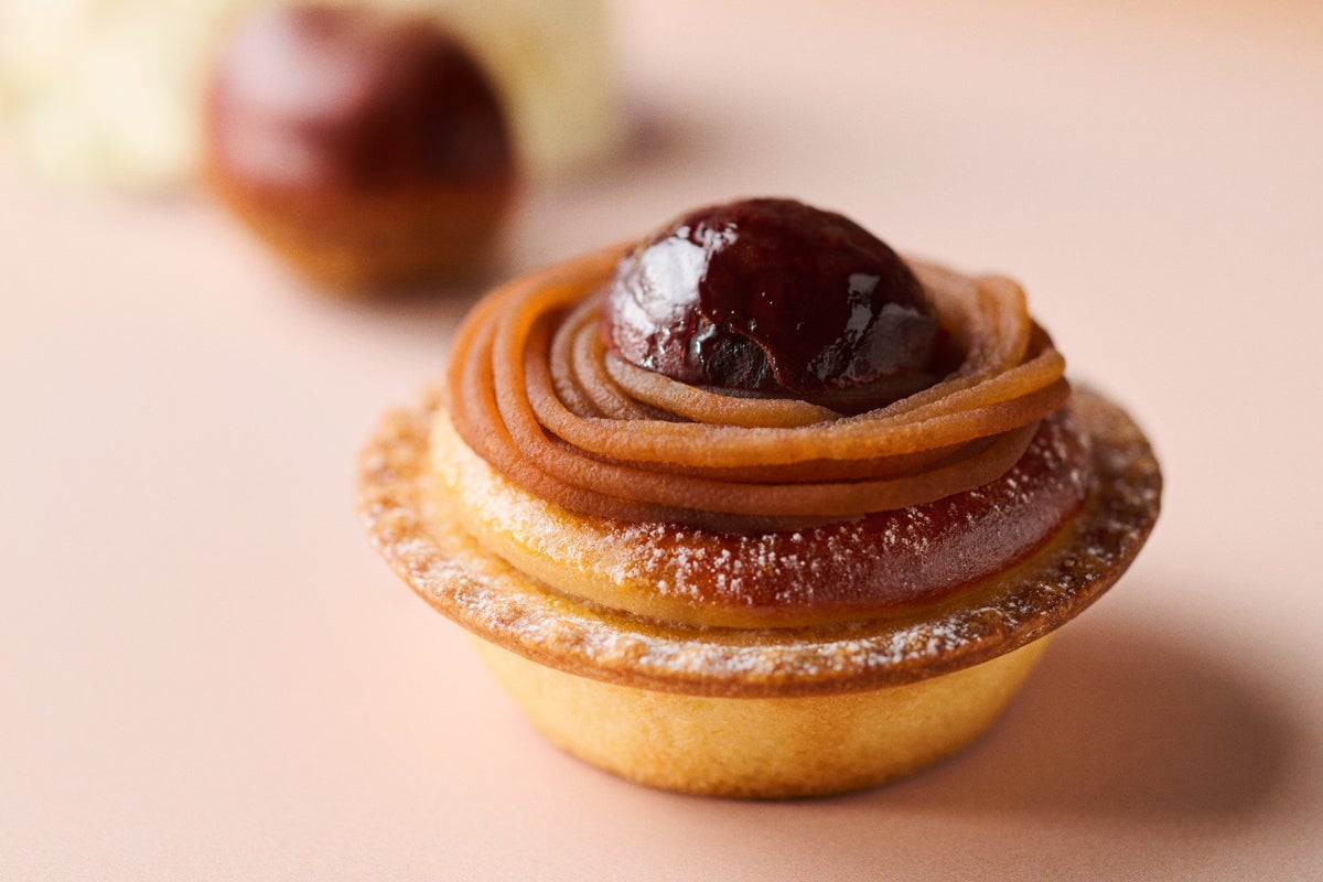 BAKE CHEESE TART Launches Mont Blanc Cheese Tart in Tokyo