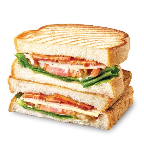 Bex Coffee Shop's new flagship product, the Clubhouse Sandwich BLT, is now available for ¥680 (tax included). This classic favorite features fresh lettuce and tomato, complemented by rich cheese, ham, and bacon with a savory smoky sauce that enhances the flavor. Perfect for those seeking a satisfying and quick meal.