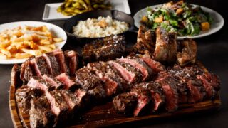 From ¥4,900: Steak Courses at California Lounge Grill&Bar in Kawasaki