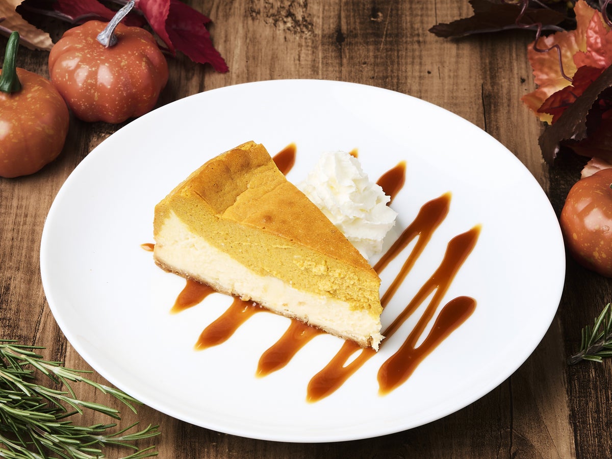 Pumpkin Cheesecake — ¥1,250 (tax included)