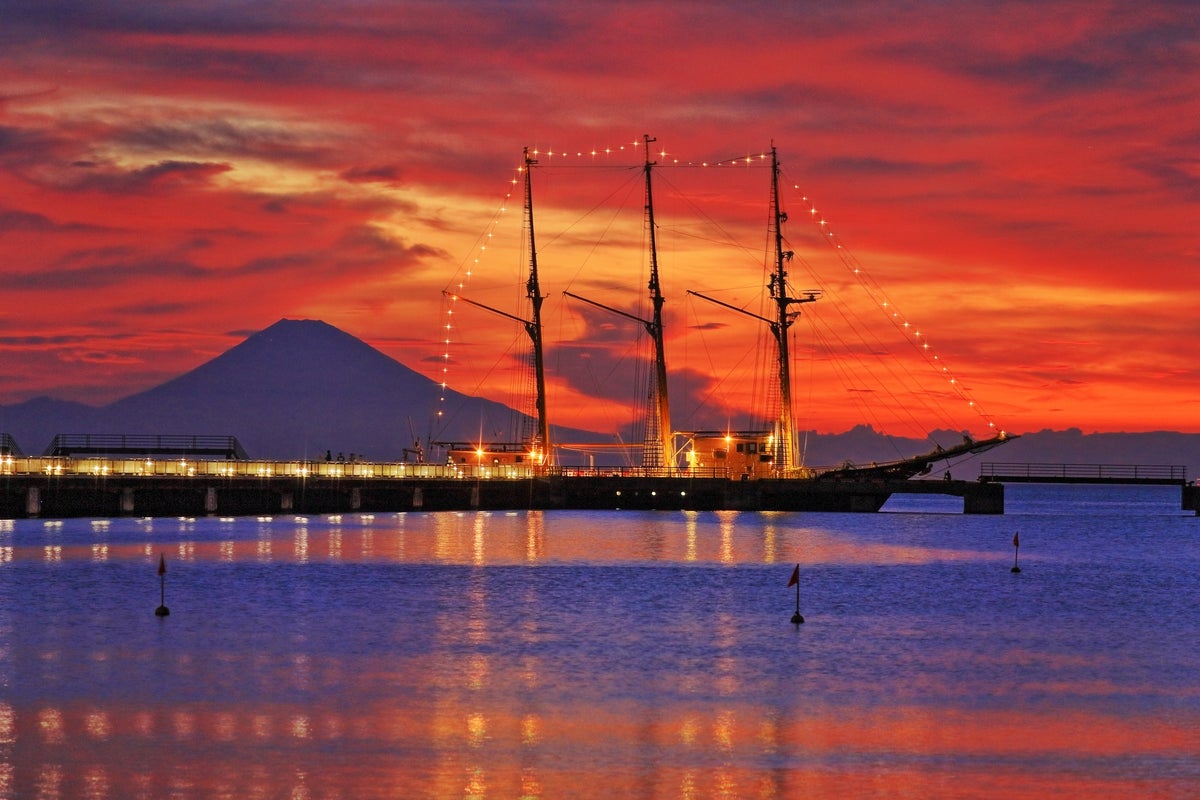 Tateyama Sunset Pier - Source: Tateyama City Tourism Association