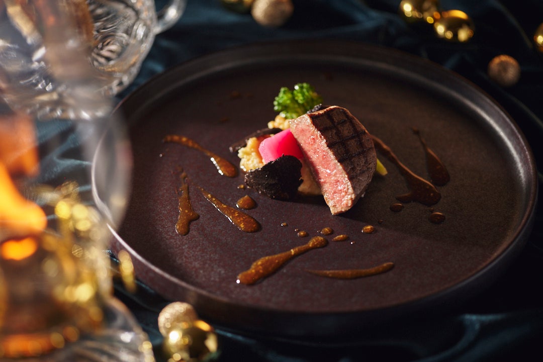 ¥29,200 Christmas Voyage Dinner at InterContinental Yokohama Pier 8 — December 24–25 December 24