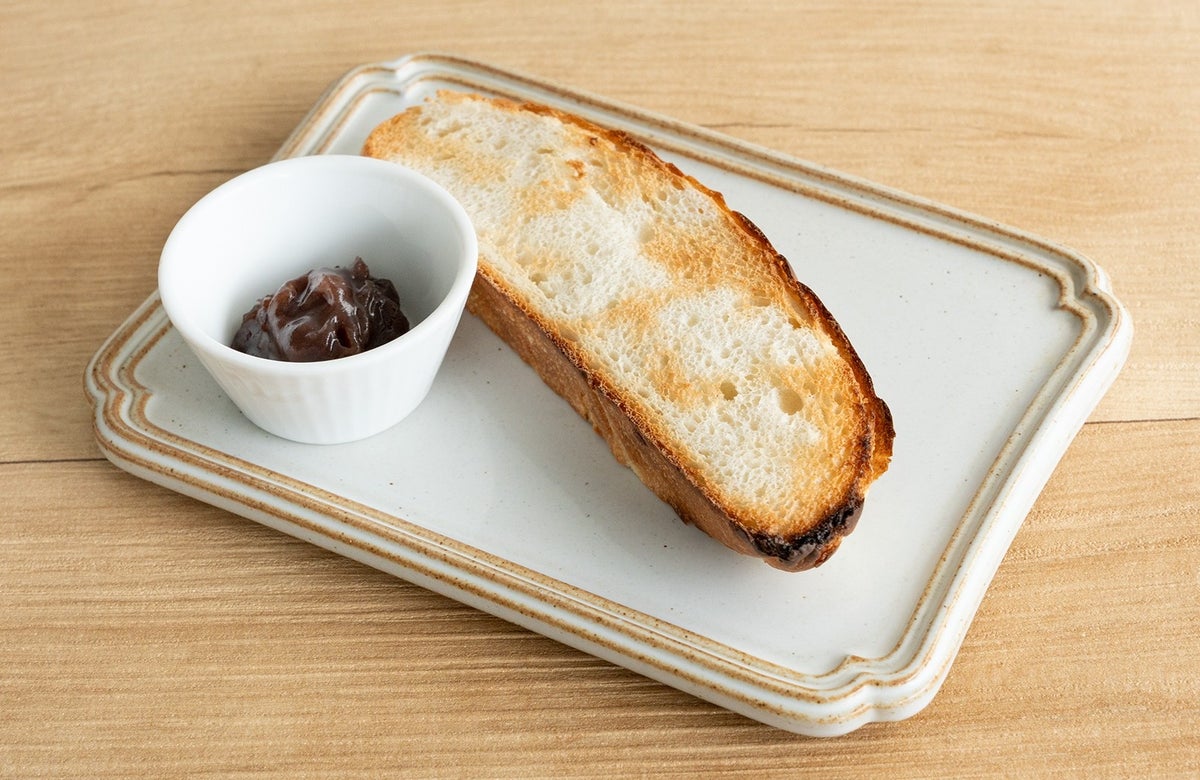 C. Organic Ogura An Butter: Made with organic sugar from Brazil with a clean aftertaste, organic azuki beans nurtured by the earth, and rich grass-fed butter, this is organic Ogura An butter.
