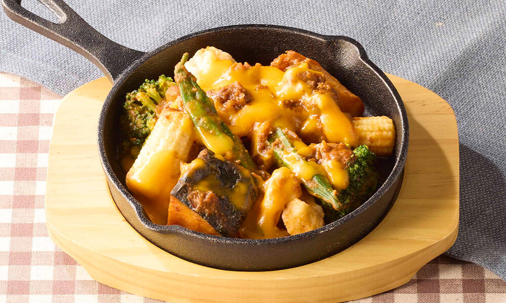 Coco's Unveils 2026 Autumn Menu in Japan With Cheese Hamburgers