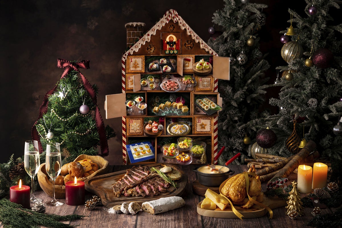 All-You-Can-Eat Festive Lunch Buffet at Conrad Tokyo — ¥8,500