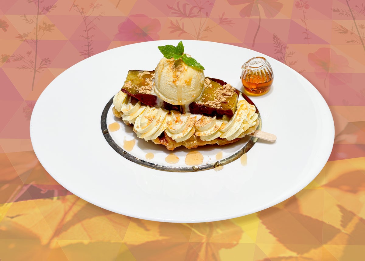 Roasted Sweet Potato Maple Croffle — ¥1,090 (tax included)