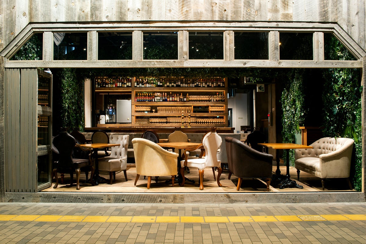All-You-Can-Eat Fresh Donuts and Bagels at FACTORY CAFE in Osaka