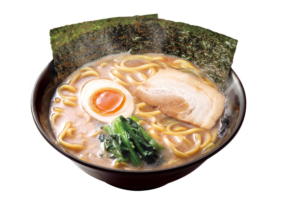 Yokohama Iekei Ramen — ¥390 (tax included ¥429)