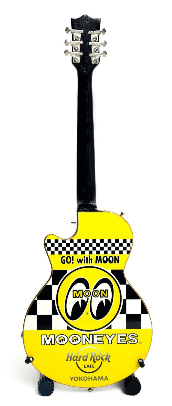 「MOONEYES」×Hard Rock CAFE Yokohama MINI GUITAR」<BACK> (price not specified)