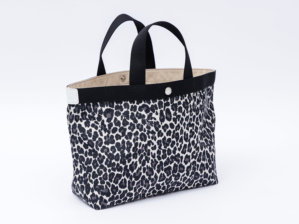 Limited-Run Hervé Chapelier 704FB Tote Launches in Tokyo