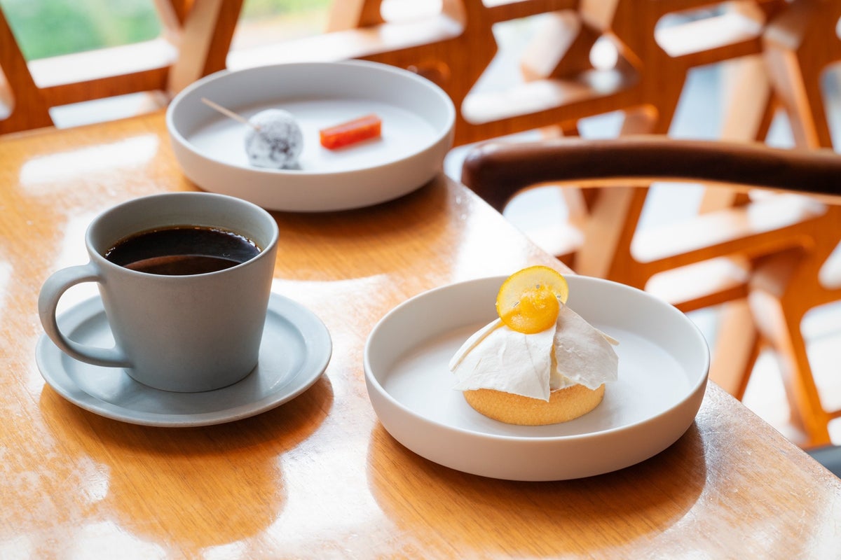 Coffee & Lemon Tart — ¥1,800 (tax included)