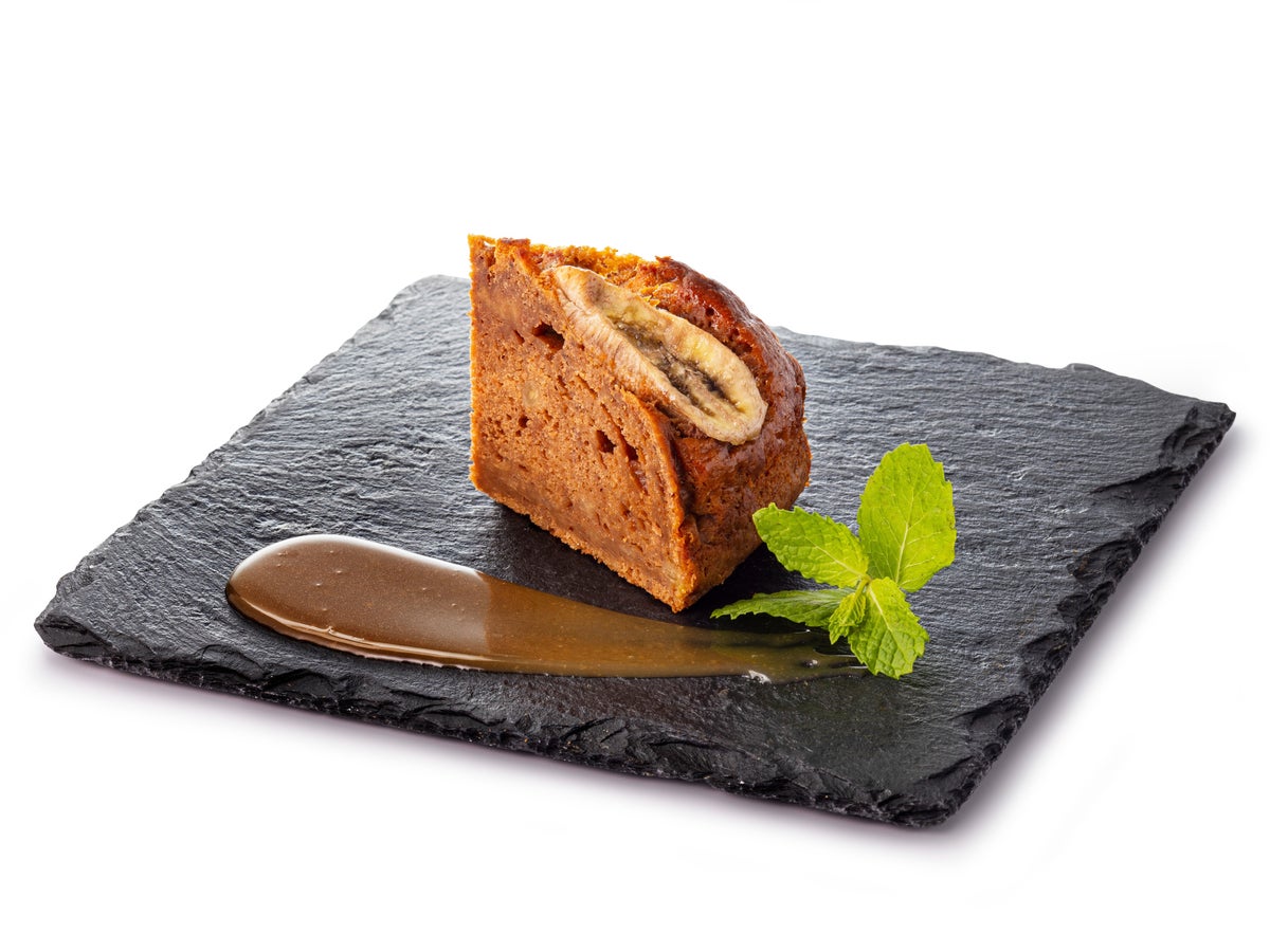 Hojicha Fragrant Banana Cake / Platinum Fish (Kanda Manseibashi)