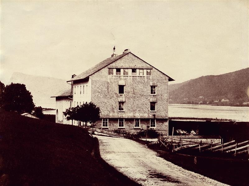 1833: The Manufacture at the time of founding