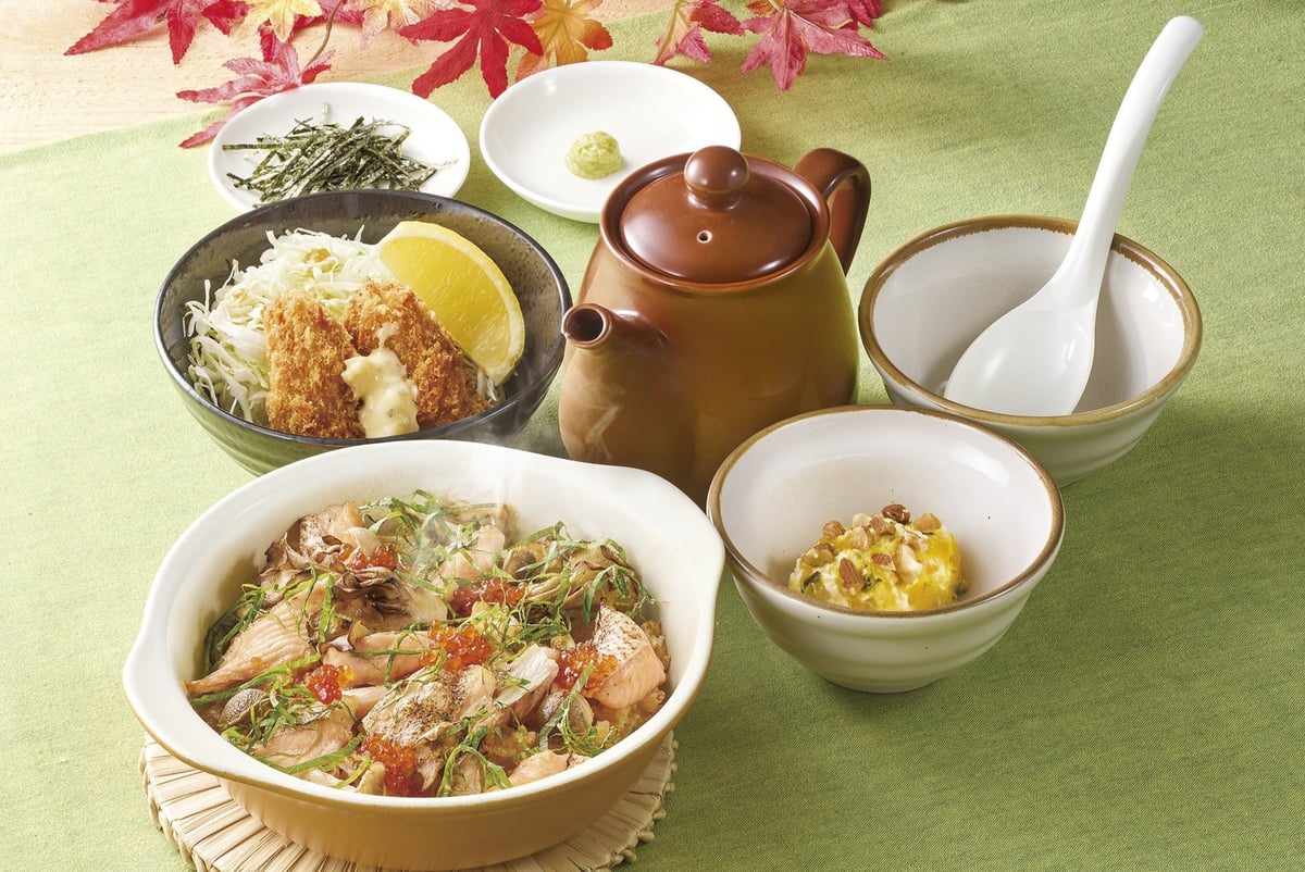 The Special Value Set (Choose from Oysters Fry or Small Oroshi Tatsuta) — ¥1,699 (tax included)