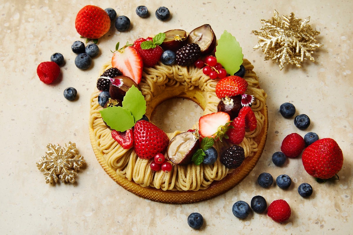 Limited-Quantity Christmas Cake Collection at JW Marriott Hotel Nara