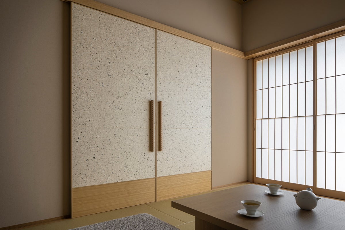 Door fittings infused with tea leaves