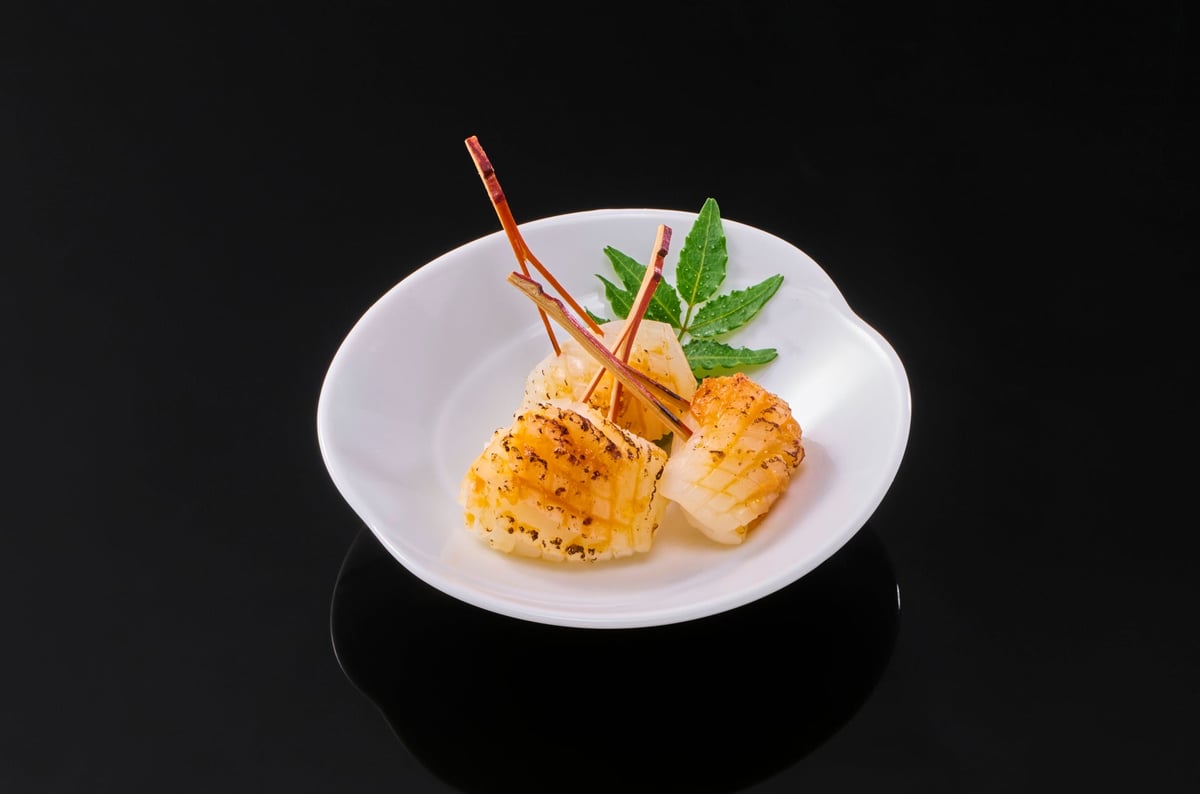 Limited-Run Kimagure Cook Umi Tebako Osechi in Japan — Two 25cm Shrimp