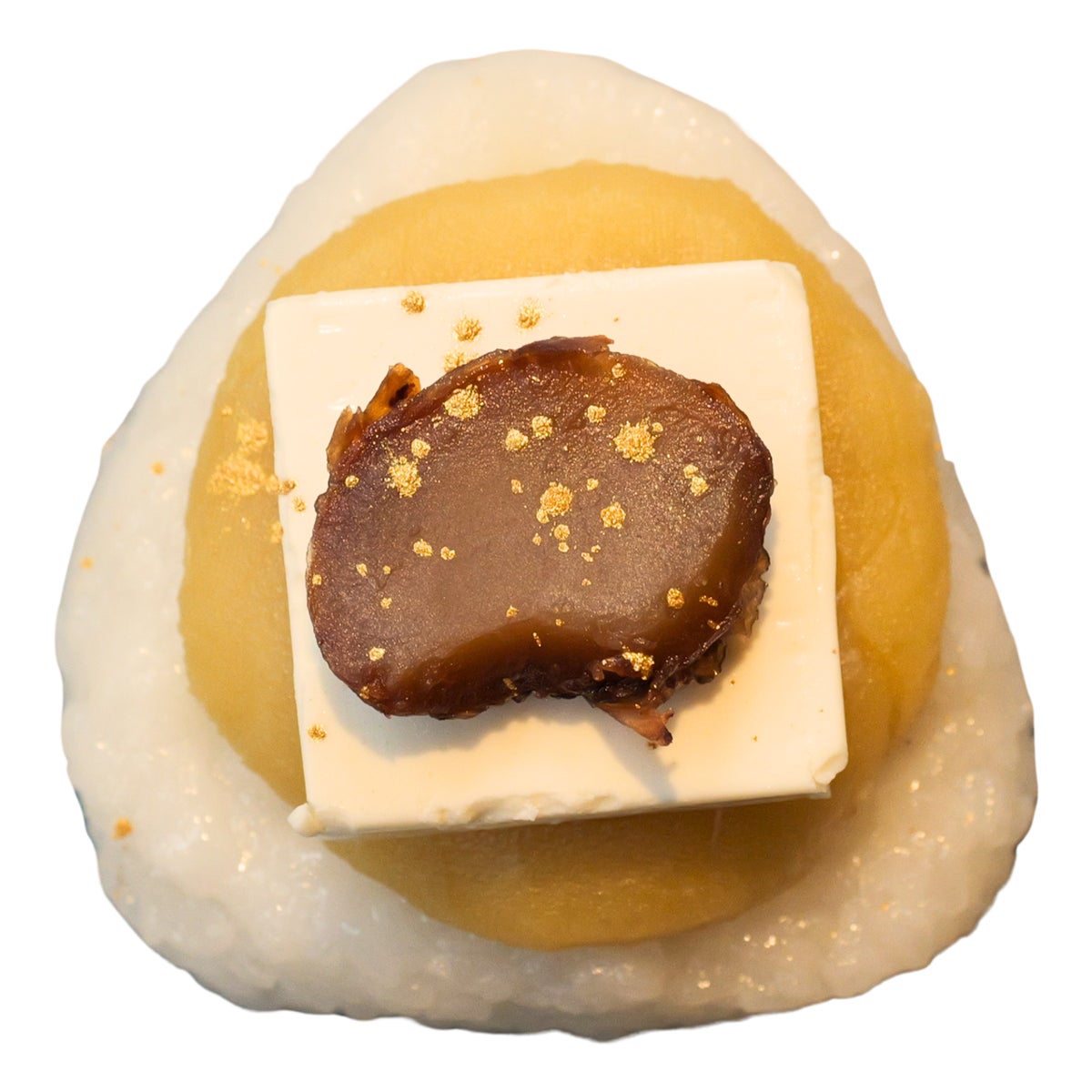 Individually wrapped 'Kuri Kinton OniKiri (ohagi style)'. Packaged in a friendly onigiri shape, perfect for enjoying the seasonal flavor.