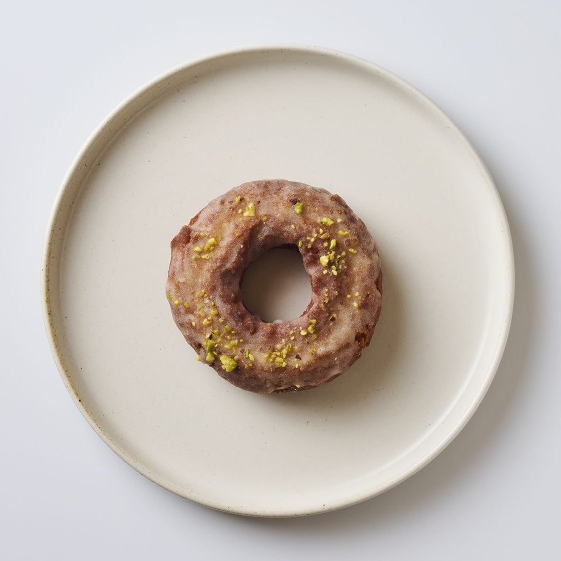 Old Fashioned | Lemon Cake — ¥440 (tax included) Lemon-scented glaze with a tangy flavor that complements the new dough, making it irresistible.