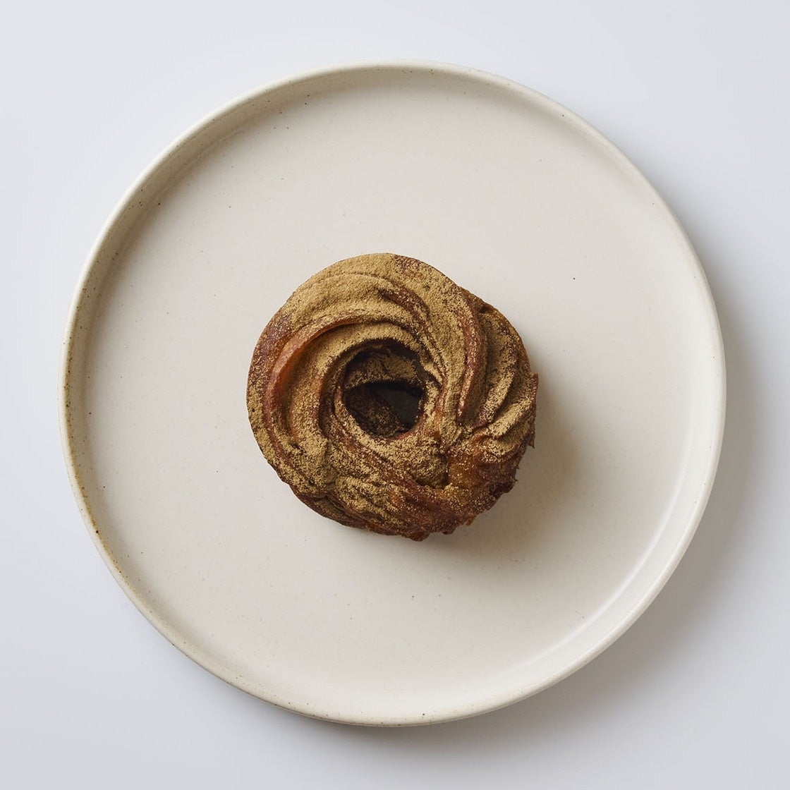 Croller | Caramel Earl Grey — ¥460 (tax included) Earl Grey aroma layered with bittersweet caramel sauce, creating a sophisticated flavor.