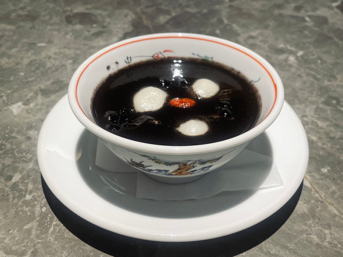 Sweet black sesame paste — ¥600 (tax included). ※Served from 11:00 to 21:00 (Last Order 20:00).