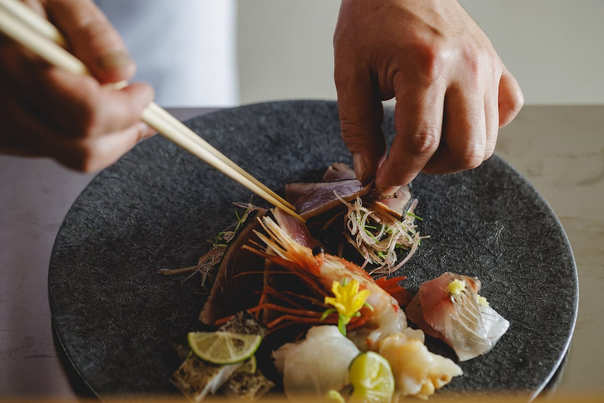 Kyoto Yamaaroku Debuts Tokyo Flagship with Seasonal Fish Kaiseki in Roppongi Hills