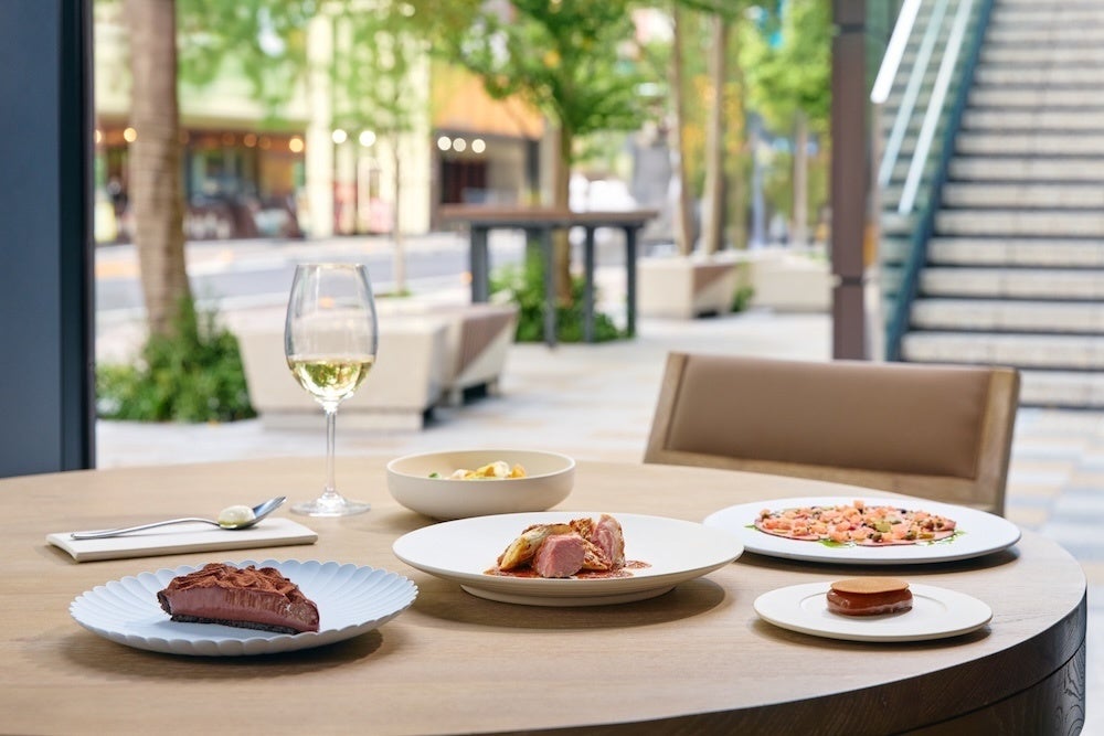 L’AS TOKYO Opens in Tokyo’s Yaesu With New Tarte & Table Brand