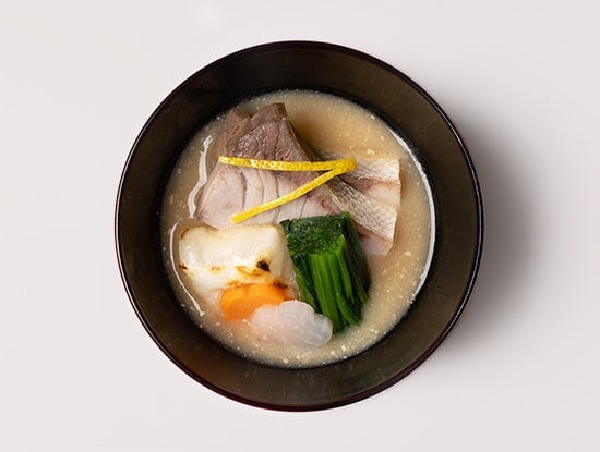 Salted yellowtail ozoni (New Year's soup)