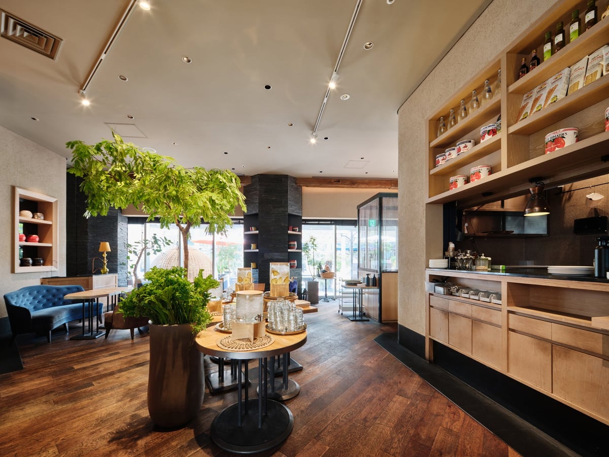 Limited Shine Muscat Drinks Debut in Osaka – Only 300 Cups