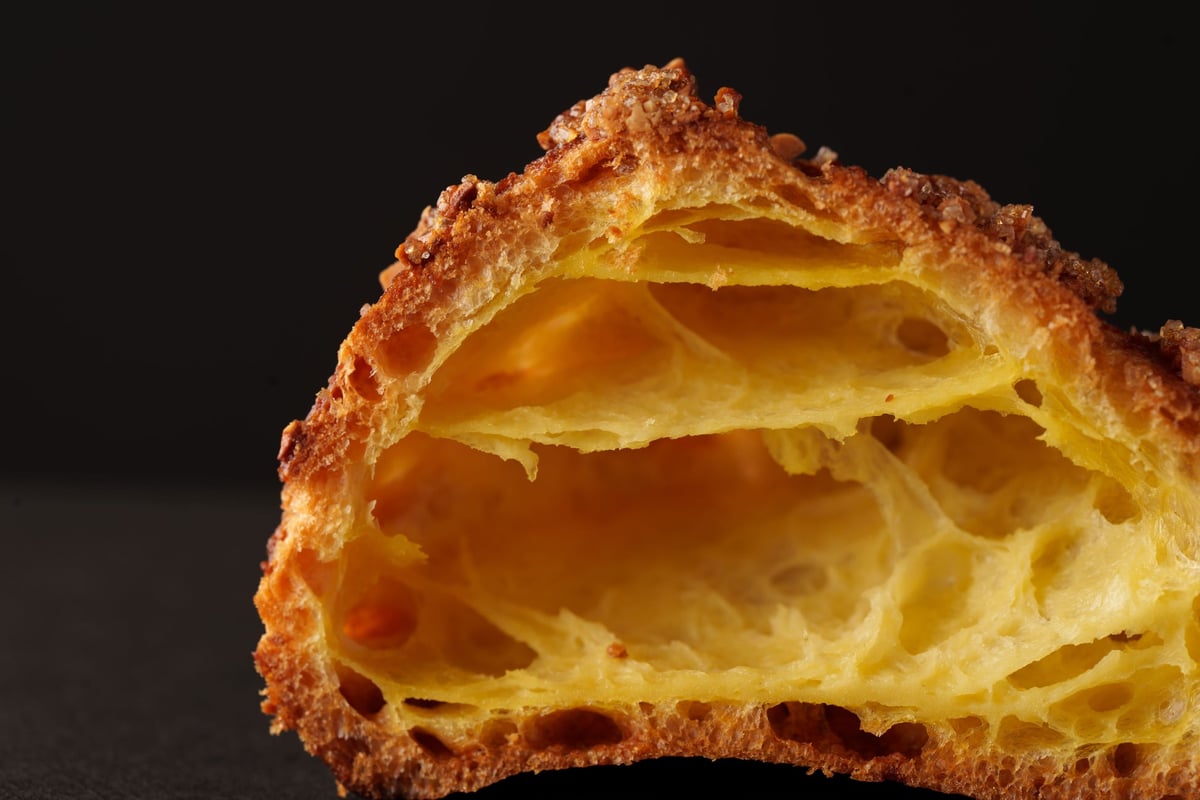 MAISON CLASSIC FACTORY Launches Rich Chocolat Brulee Cream Puff at Takanawa Gateway September 1