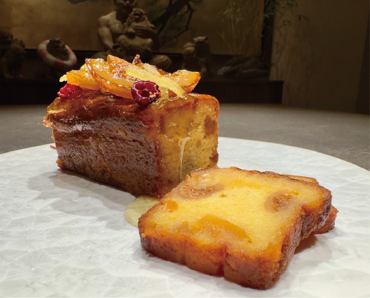 Special Red Wine Stew with 12 kinds of dried fruits brandy cake