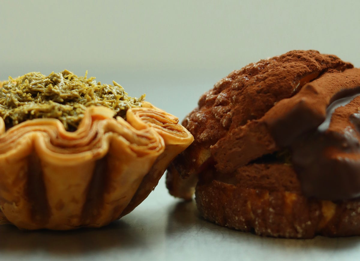 MOROBAAU Debuts Tiramisu Melon Pan at Daimaru Umeda in Osaka
