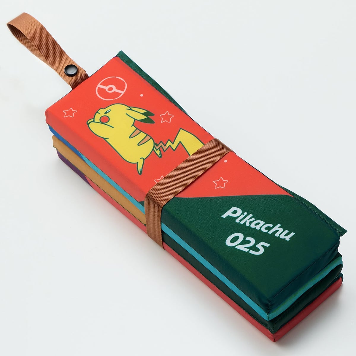 Can be folded for compact portability.