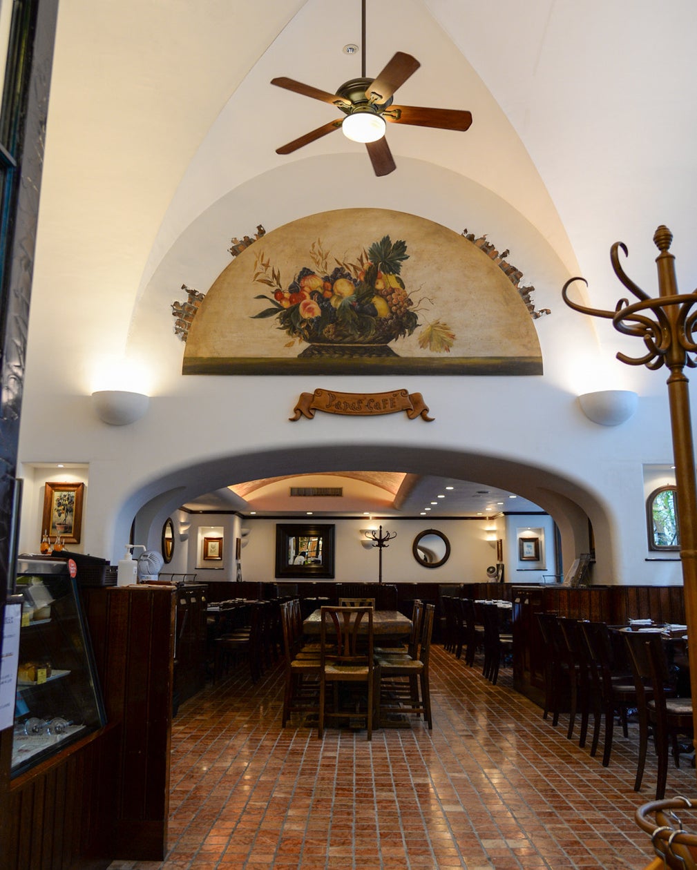 Papas Cafe Marunouchi Reopens After Expansion in Tokyo on Sept. 21