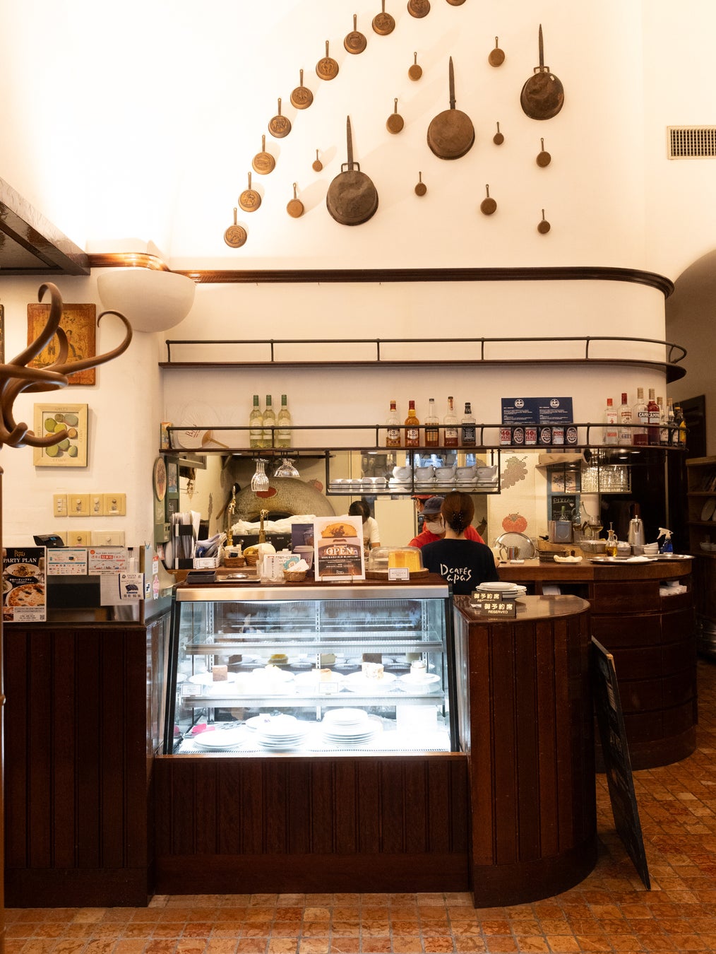 Papas Cafe Marunouchi Reopens After Expansion in Tokyo on Sept. 21