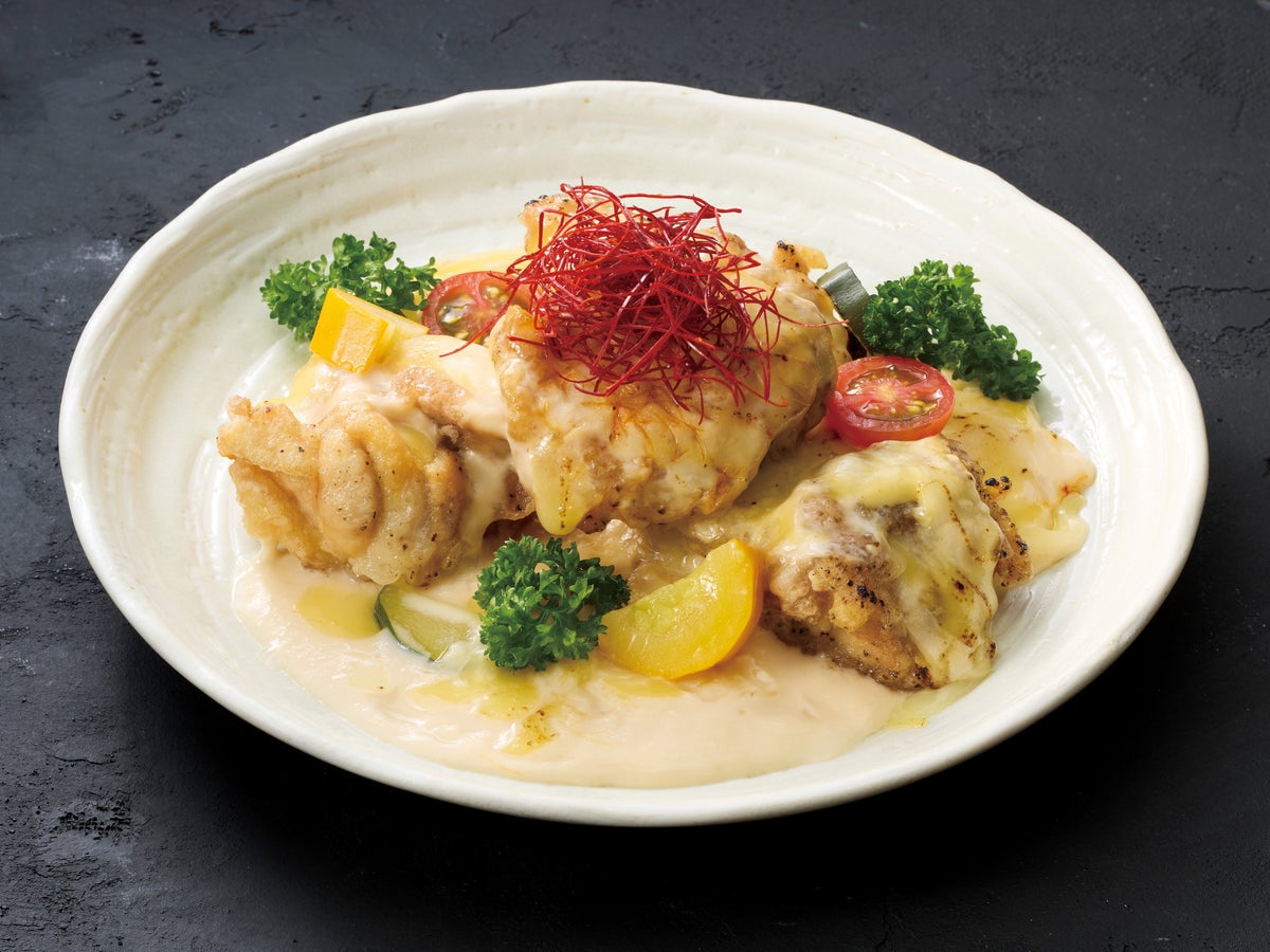 Chicken Thigh Meat Cheese Yaki 1 plate ¥1,980 (dine-in only) / Nurukan Sato Goten-yama Saryo