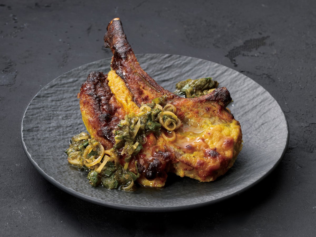 Spicy Ethnic Roast of Bone-in Lamb 1 skewer ¥1,296 / Mister Chicken Chicken Restaurant