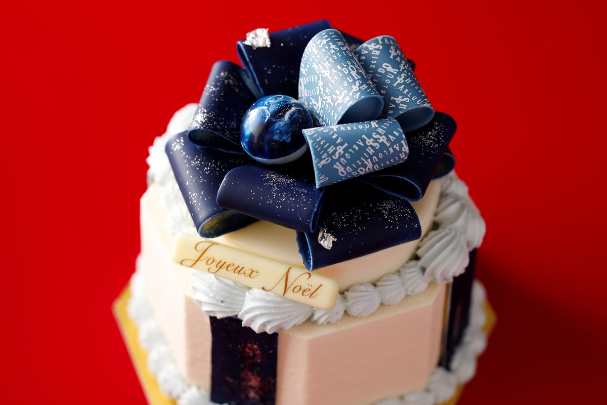 Shiseido Parlour Ginza Offers 3 Limited-Quantity Christmas Cakes November 1