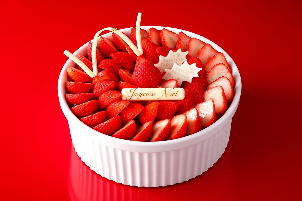 Shiseido Parlour Ginza Offers 3 Limited-Quantity Christmas Cakes November 1