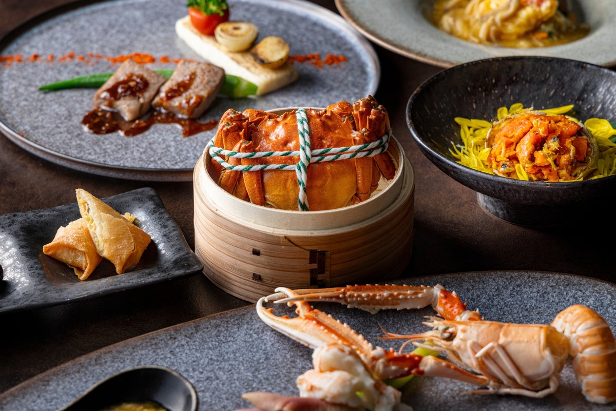 Seasonal Shanghai Crab Courses at Strings Hotel Tokyo’s China Shadow — From ¥8,250 November 1