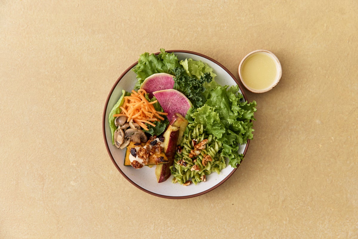 JOURNAL STANDARD CAFE (Alpa 3F) Custom Deli Salad — ¥1,980 (tax included)