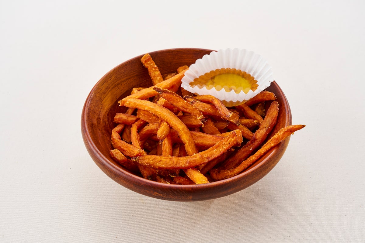 KUA`AINA (Alpa B1) Island Sweet Potato — ¥680 (tax included)