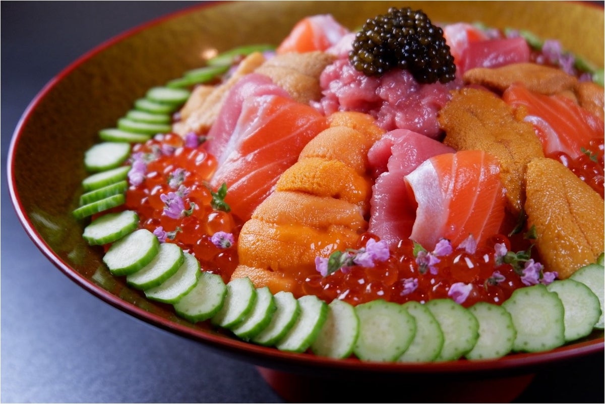 Sushi Takamitsu x Uni Tora Collab Launches Uni Jubako & Donburi in Tsukiji, Tokyo